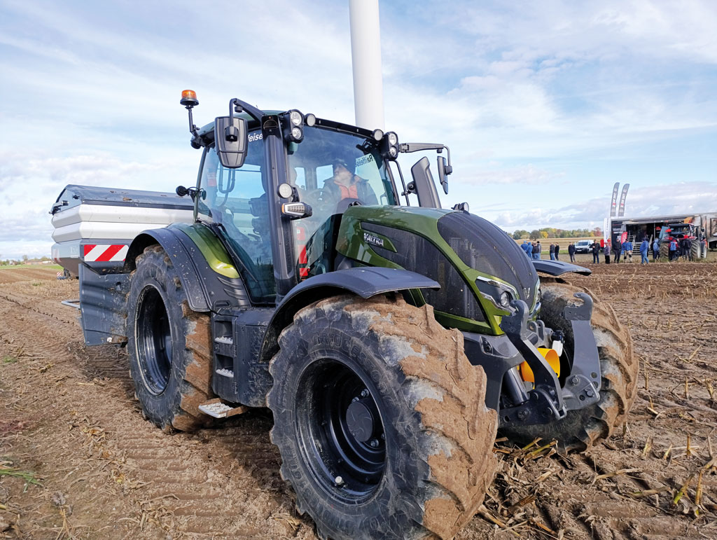ciągnik, traktor, Valtra