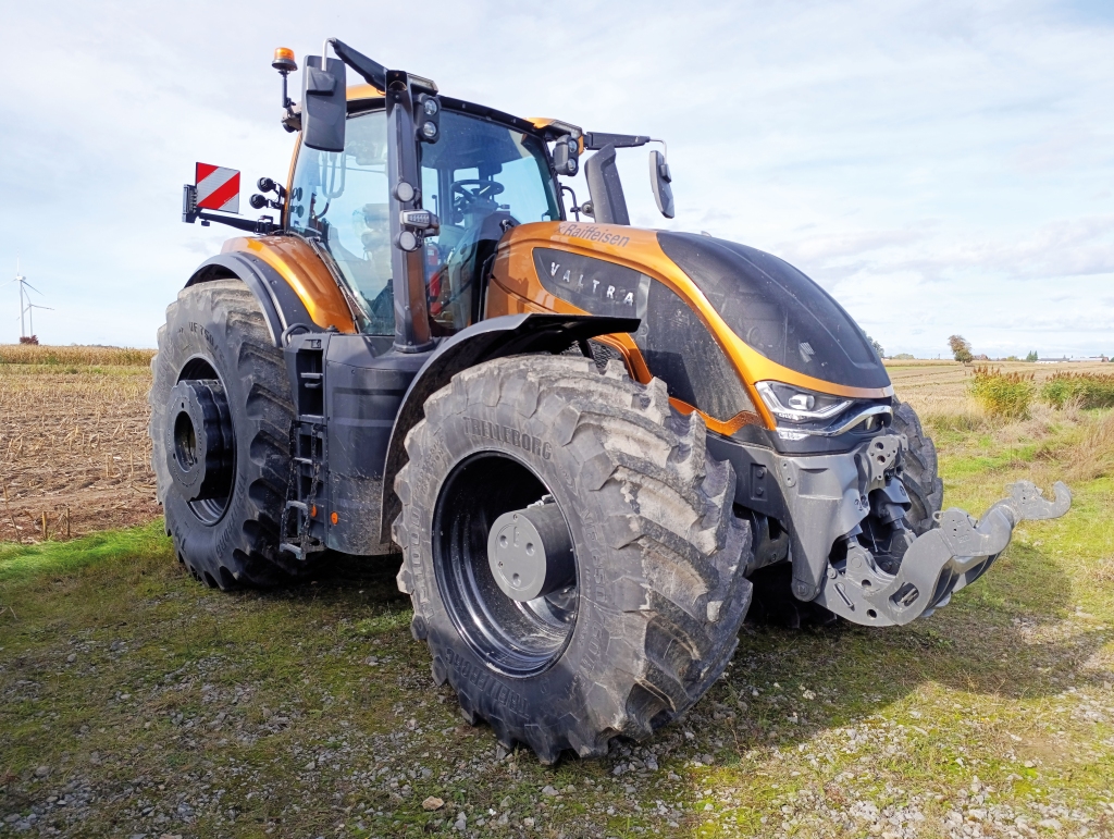ciągnik, traktor, Valtra
