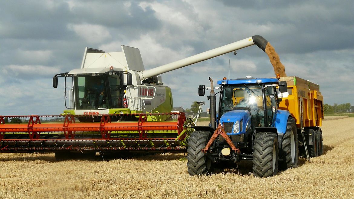 ciągnik, traktor, kombajn, pole